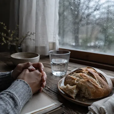 Lenten Bread and Water Prayer Table