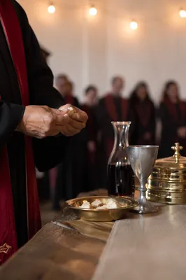 Maundy Thursday Communion Bread Breaking