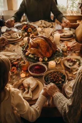 Thanksgiving Family Prayer Around Dinner Table