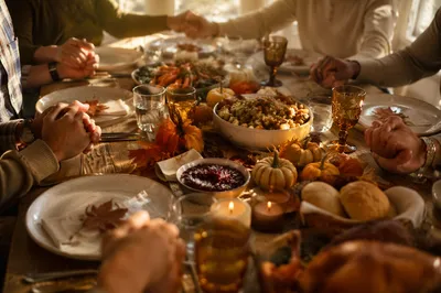 Thanksgiving Family Prayer Around Dinner Table