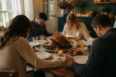 Thanksgiving Family Prayer at Dinner Table