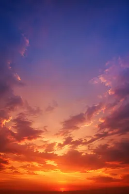 Dramatic Sunset Sky with Glowing Clouds