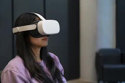 Immersive Virtual Reality Headset Experience