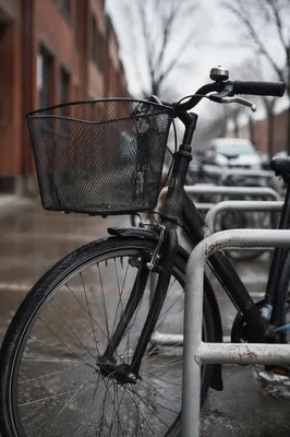 Rainy Urban Commuter Bicycle on City Sidewalk