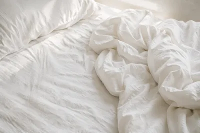 Peaceful White Bedding for Rest and Recovery